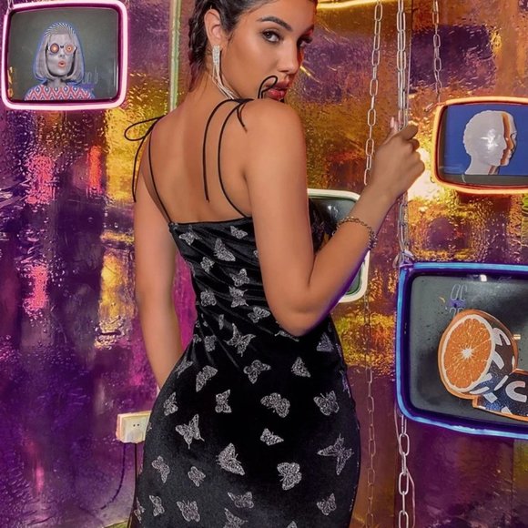 SHEIN Butterfly Print Knot Shoulder Velvet Dress Size S | Perfect party outfit - Picture 2 of 6